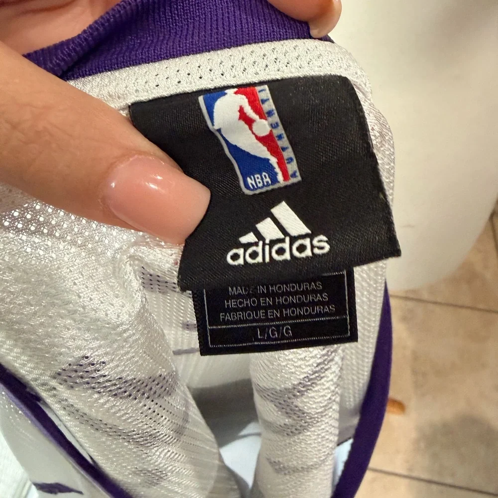 Vintage Signed Sacramento Kings Reggie Theus #07 Adidas NBA Jersey‎  Size L